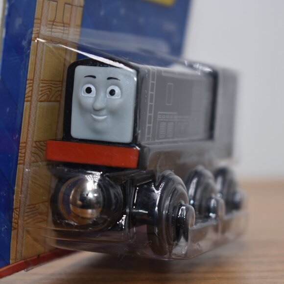 Diesel Y4079 - Thomas & Friends Wooden Railway Train Engine Fisher Price Sealed - Picture 7 of 8